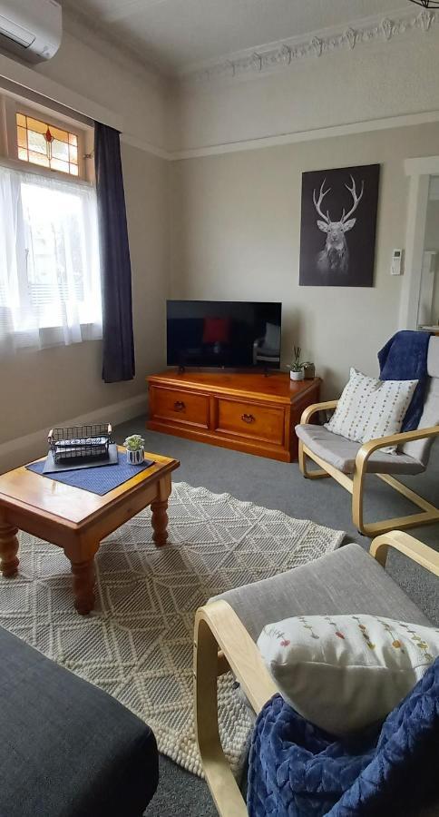 Character 2-Bedroom Unit Masterton Esterno foto